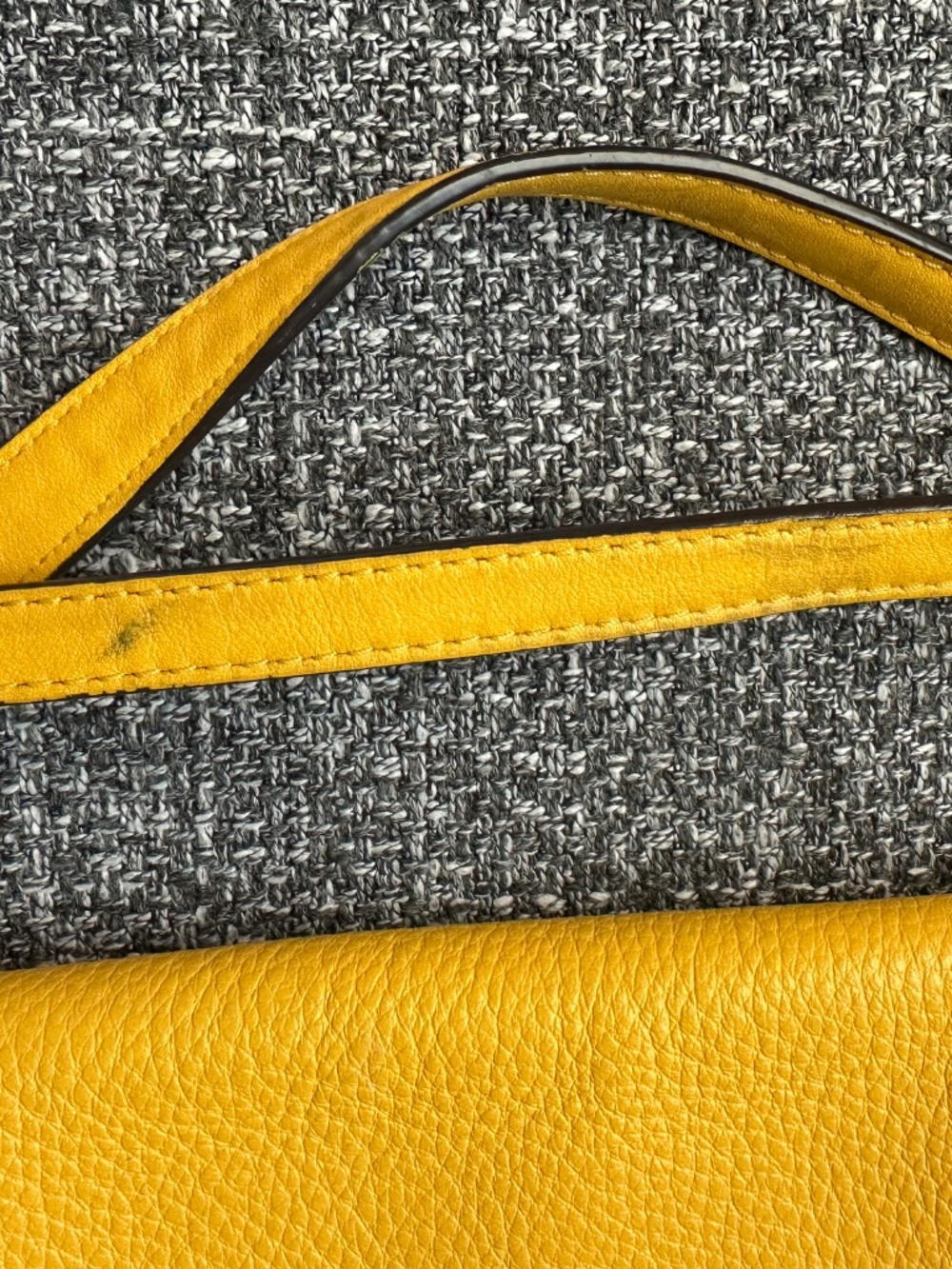 Michael Kors Evie Medium Shoulder Crossbody Bag - Picture 7 of 8